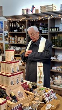 prošt Jožef Lap blagoslov Zelne lekarne